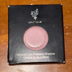 Younique Moodstruck Pressed Shadow - Agile